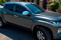 Mitsubishi L200 2015-2024 Deflektory szyb z listwą chromowaną (4 szt, Niken) zdjęcia 1