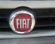 Fiat Emblemat (czerwony V2, samoprzylepny) 120 mm zdjęcia 3