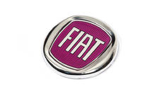 Fiat Emblemat (czerwony V2, samoprzylepny) 120 mm zdjęcia 2