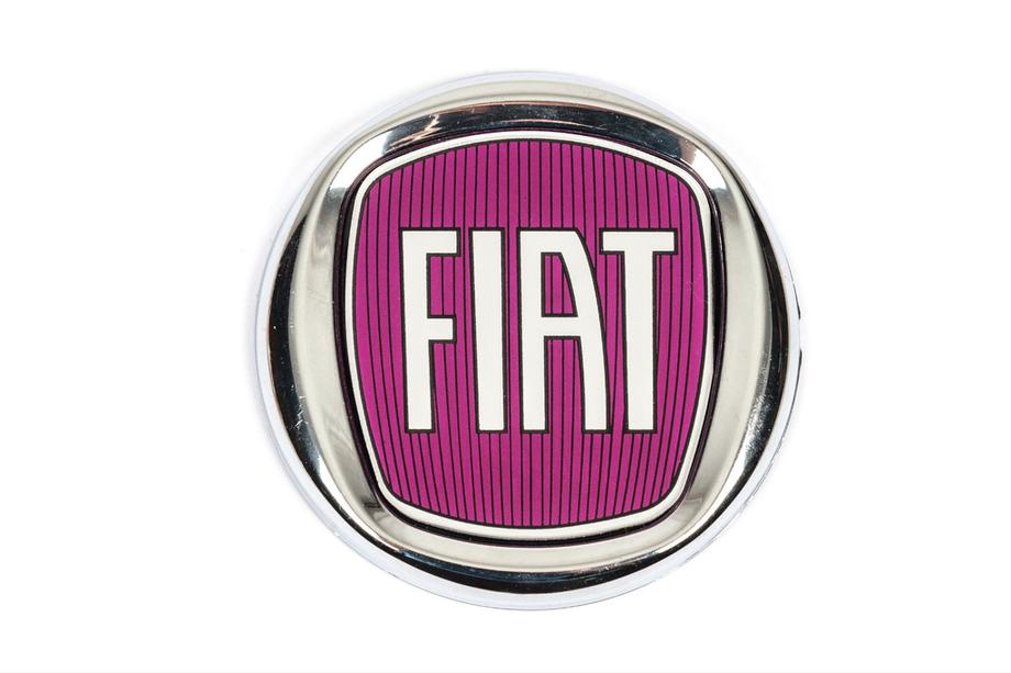 Fiat Emblemat (czerwony V2, samoprzylepny) 120 mm Image