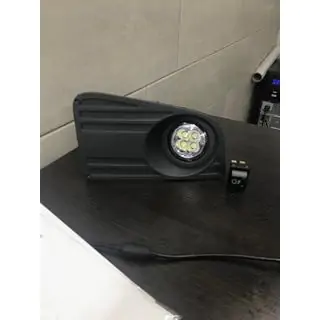 Lampa przeciwmgielna LED (strona pasażera) Volkswagen Crafter 2006-2016