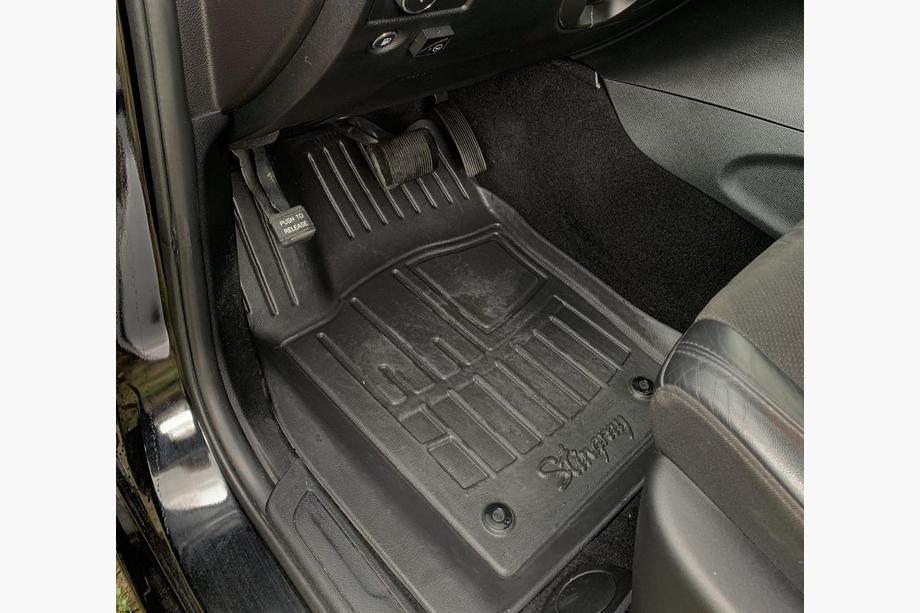 Jeep Grand Cherokee WK2 2010-2021 Dywaniki gumowe Stingray 3D (5 szt, poliuretan) Image