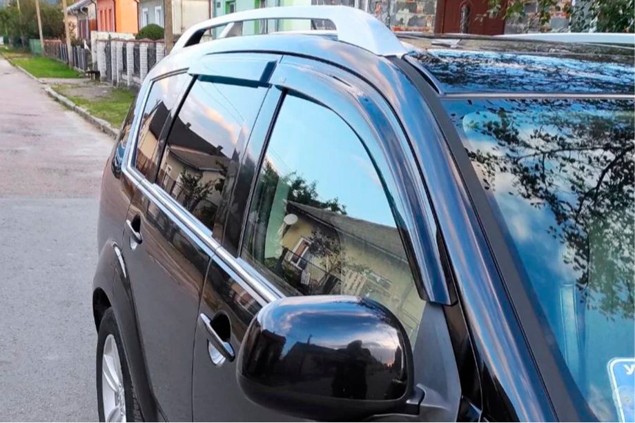 Peugeot 4007 2007-2013 Deflektory Okien (4 szt, HIC) Image