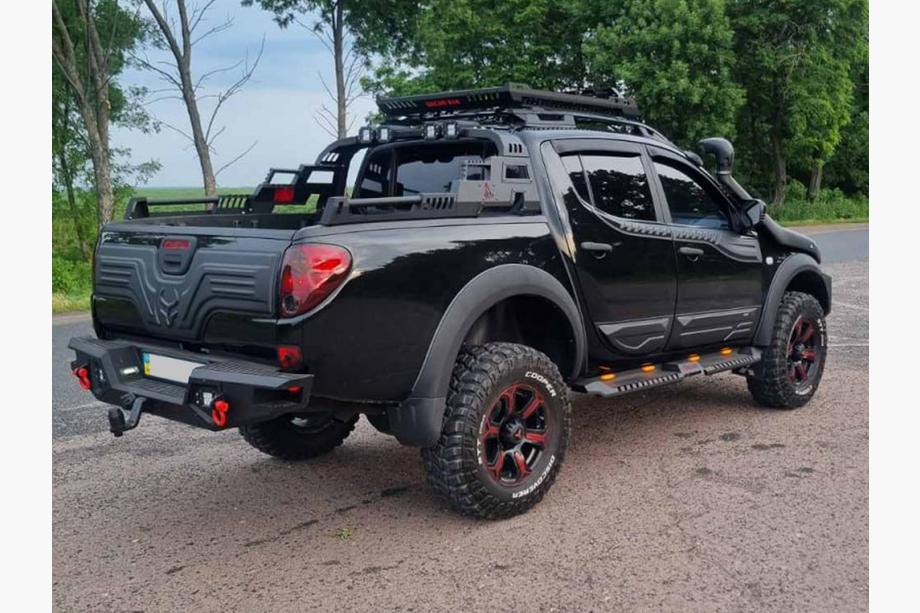 Mitsubishi L200 2006-2015 Górne Listwy Drzwi (4 szt, ABS) Zdjęcia 8