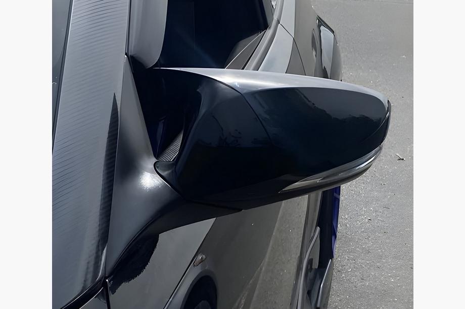 Hyundai Veloster 2011-2017 Nakładki na lusterka z wycięciem na kierunkowskaz w stylu BMW (2 szt.) Image