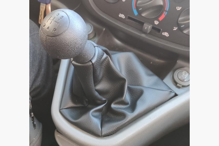 Fiat Doblo I 2005-2010 Fiat Doblo 2005-2010 Gałka i Mieszek Zmiany Biegów OEM 735424356 (czarna) Image