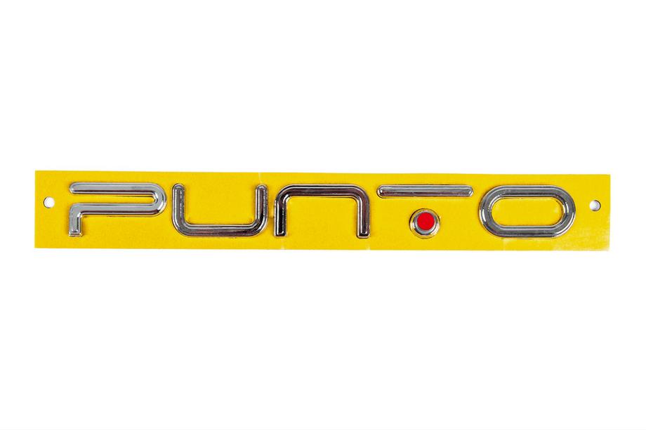 Fiat Punto Grande/EVO 2006-2018 Napis Punto do EVO (czerwona kropka, 2037a) Image