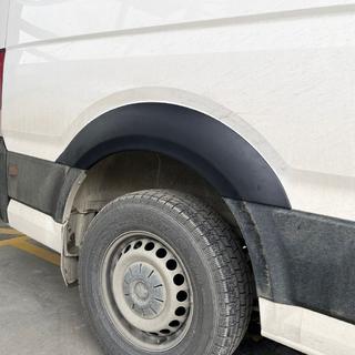 Szerokie nakładki na nadkola (4 szt, czarne) Volkswagen Crafter 2016- zdjęcia 4