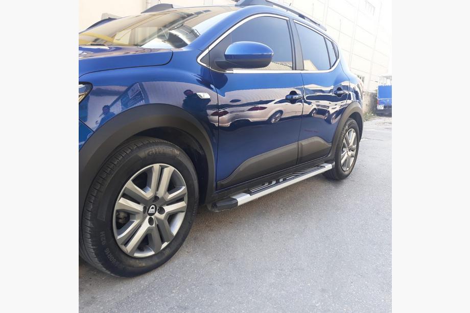 Dacia Sandero 2021- Listwy drzwiowe (4 szt) Image