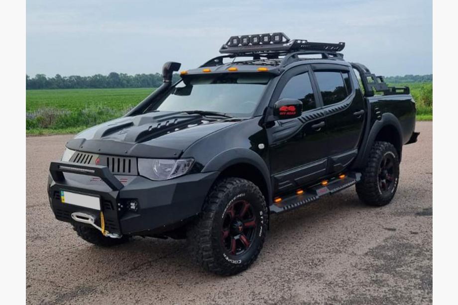 Mitsubishi L200 2006-2015 Listwy Drzwiowe (4 szt, ABS) Image