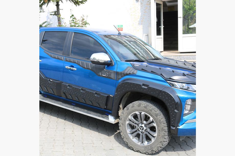 Mitsubishi L200 2015-2024 Poszerzenia nadkoli V2 (2019+, EuroCap) Image