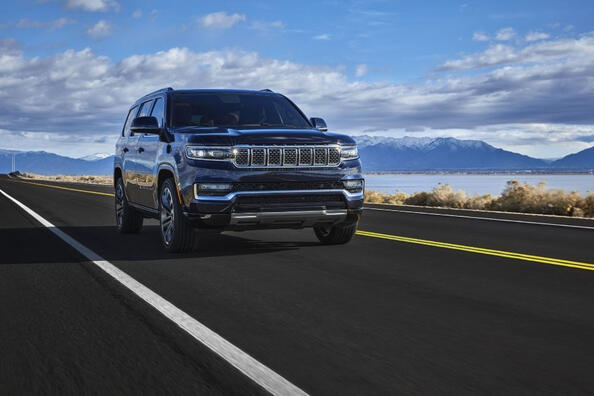 Recenzja SUV-a Jeepa Grand Wagoneera