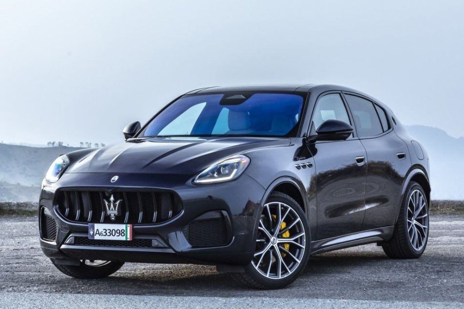 Sport-cross Maserati Grecale z napędem na wszystkie koła