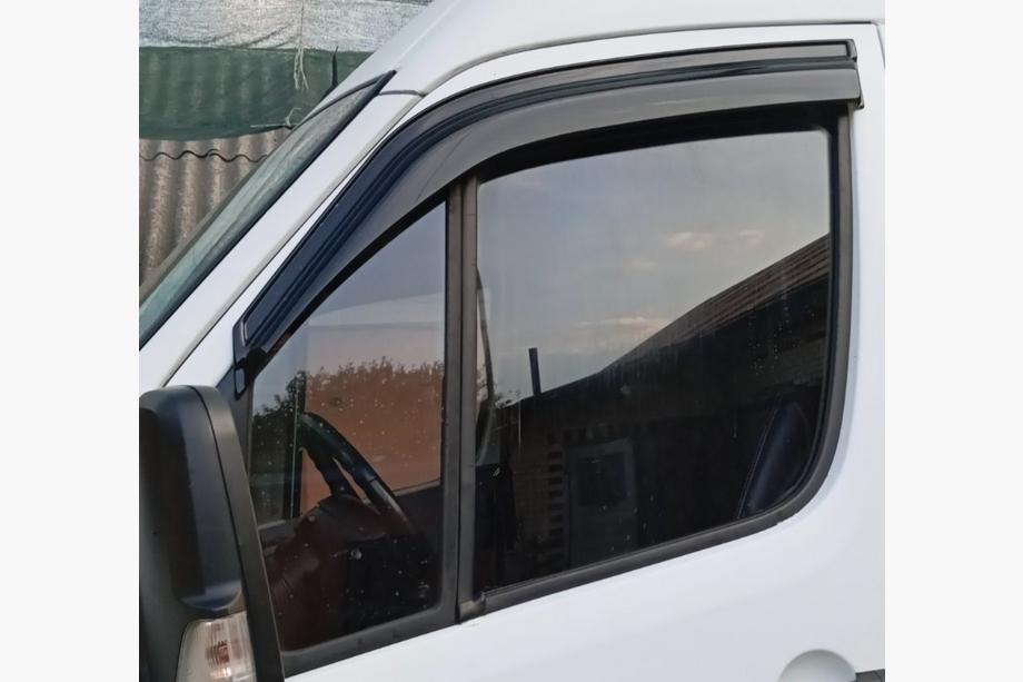 Volkswagen Crafter 2006-2016 Deflektory Okien (2 szt, EuroCap) Image