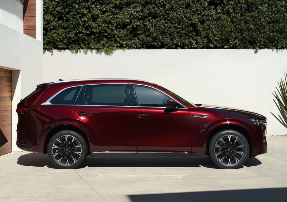 Recenzja pełnowymiarowego SUV-a Mazdy CX-90