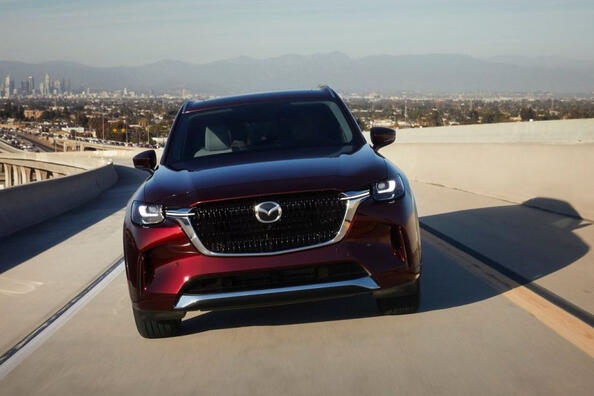 Recenzja pełnowymiarowego SUV-a Mazdy CX-90