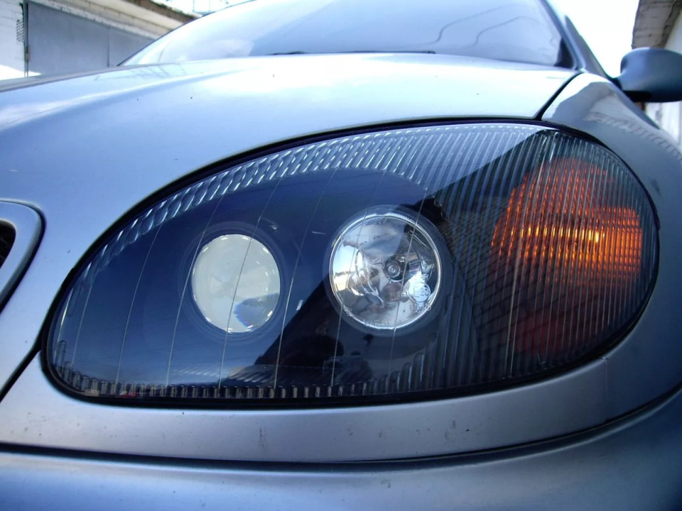 Tuning reflektorów samochodowych: korzyści, opcje