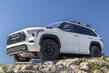 Trzecia generacja SUV-a Toyoty Sequoia zdjęcia 2