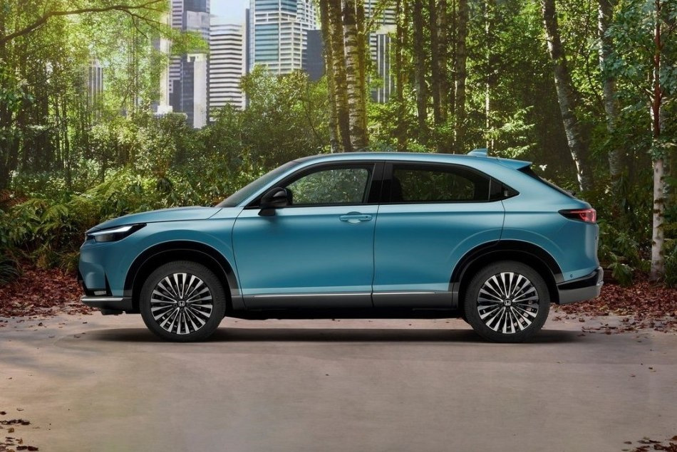 Recenzja elektrycznego crossovera Honda e:Ny1