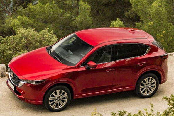 Recenzja zaktualizowanego crossovera Mazdy CX-5 drugiej generacji