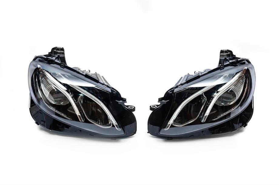 Mercedes E-class W213 2016-2023 Reflektory przednie OEM 2016-2020 (2 szt, bez sterownikow, LED) Image