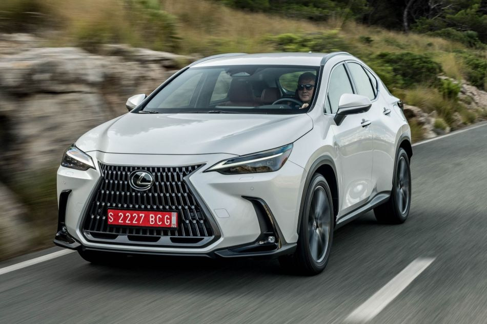 Recenzja drugiej generacji crossovera Lexusa NX