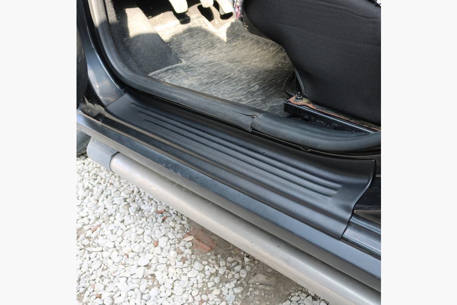 Dacia Sandero 2013-2020 Nakladki progowe EuroCap (4 szt, ABS) Zdjęcia 1