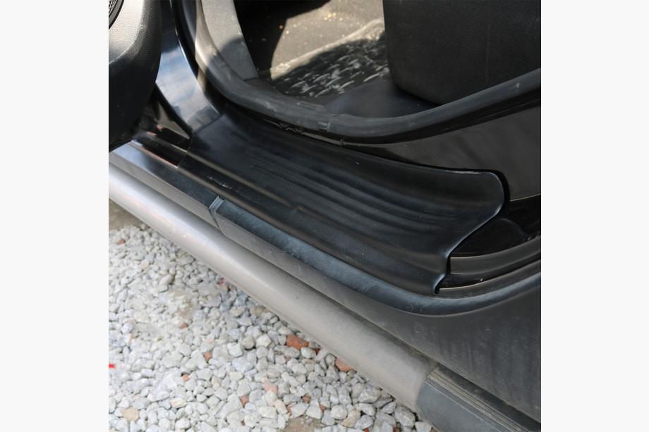 Renault Sandero 2013-2022 Nakladki progowe EuroCap (4 szt, ABS) Zdjęcia 4