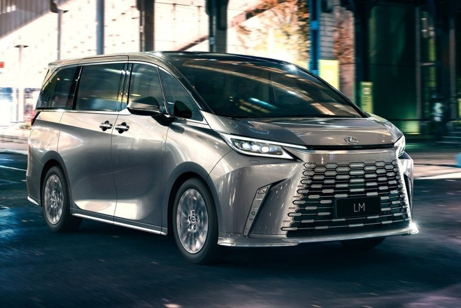 Recenzja minivana premium Lexus LM drugiej generacji