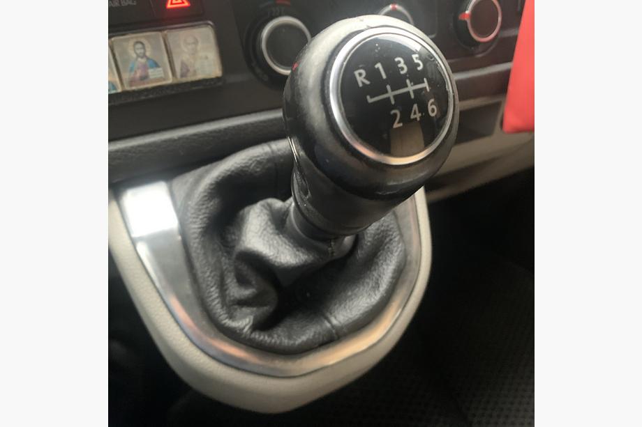 Volkswagen T6 2015-2024 Skórzany mieszek zmiany biegów Image