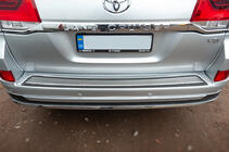 Toyota Land Cruiser 200 2007-2021 Listwa nad tablicą rejestracyjną OEM (2016+) zdjęcia 5