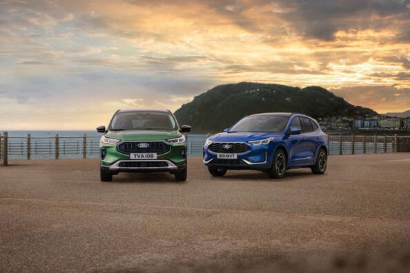 Ford Kuga 2024: unowocześniony design i technologia Zdjęcie 1