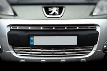 Peugeot Partner Tepee 2008-2018 Nakładki na grill (2 szt., stal nierdzewna) OmsaLine - Włoska Stal Nierdzewna zdjęcia 3