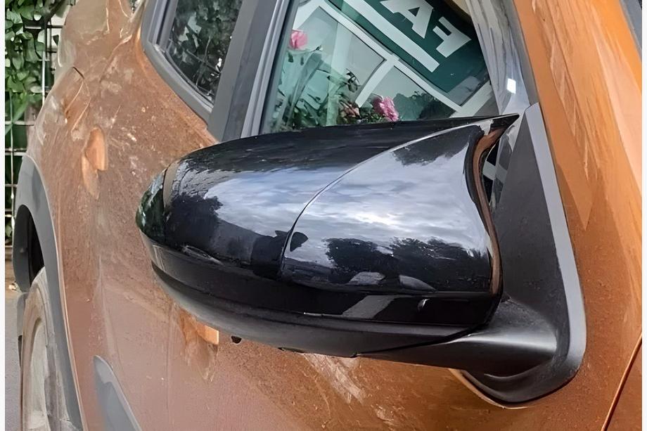 Renault Duster 2018-2024 Nakładki na Lusterka BMW-Style (2 szt) Image