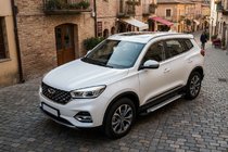 Chery Tiggo 8 2017- Progi boczne Allmond Grey (2 szt., aluminium) zdjęcia 1
