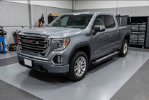 GMS Sierra 2019- Progi Boczne New Vision Black (2 szt., Aluminium) zdjęcia 1