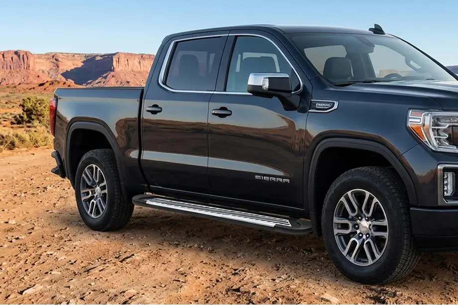 GMS Sierra 2019- Progi Boczne Line (2 szt., Aluminium) Image