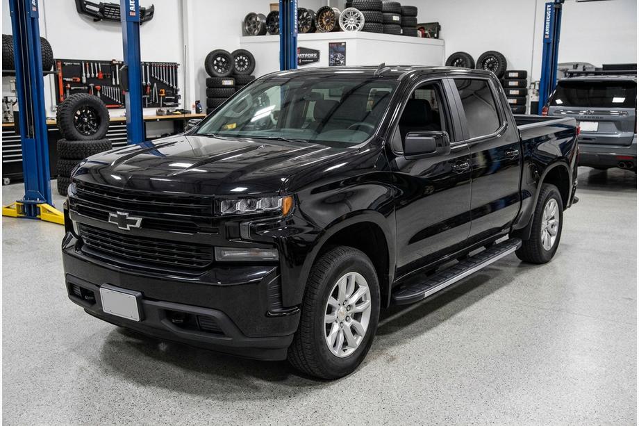 Chevrolet Silverado 2019- Progi Boczné Duru (2 szt., Aluminium) Image