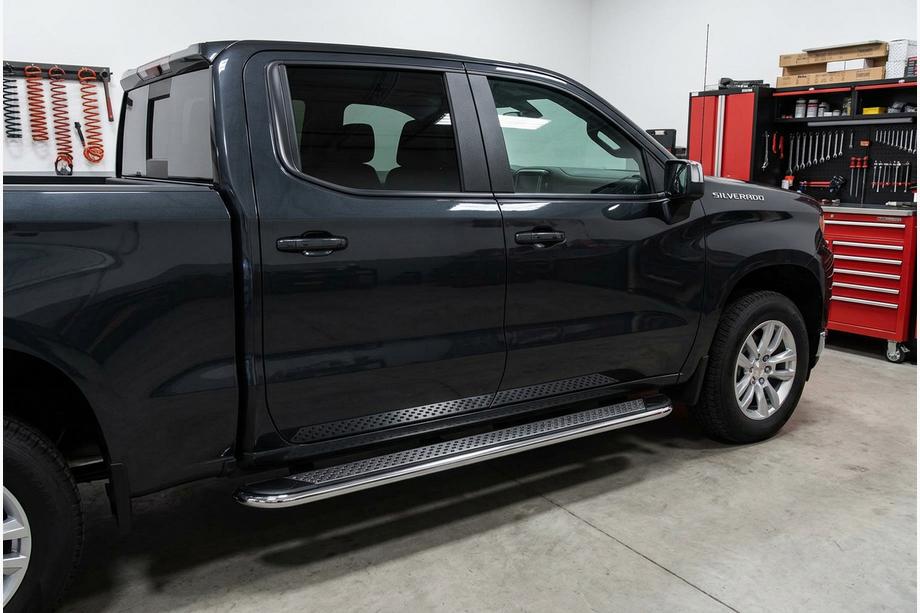 Chevrolet Silverado 2019- Progi Boczné Maydos V2 (2 szt., Aluminium) Image
