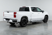 Chevrolet Silverado 2019- Progi Boczné Rainbow (2 szt., Aluminium) zdjęcia 1