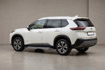 Nissan X-trail T33/Rogue 2022- Progi Boczné Rainbow (2 szt., Aluminium) zdjęcia 1