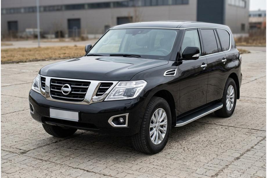 Nissan Armada 2016-2024 Progi Boczne Tayga Grey (2 szt., Aluminium) Image