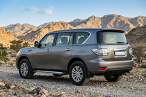 Nissan Armada 2016-2024 Progi Boczné Rainbow (2 szt., Aluminium) zdjęcia 1