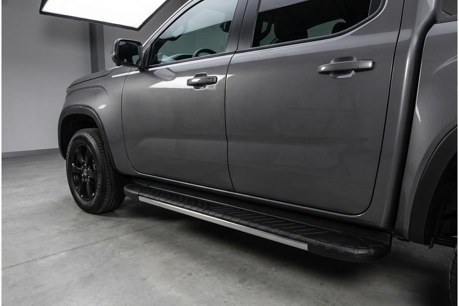 Volkswagen Amarok 2022- Progi Boczné Bosphore Grey (2 szt., Aluminium) Image