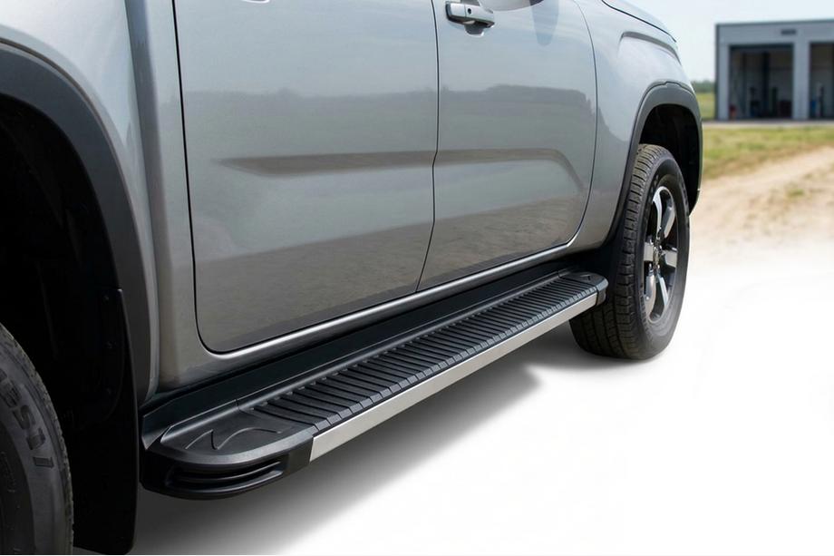 Volkswagen Amarok 2022- Progi Boczné Maya V1 (2 szt., Aluminium) Image