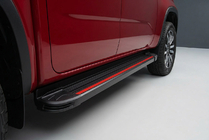 Volkswagen Amarok 2022- Progi Boczné Maya Red (2 szt., Aluminium) zdjęcia 1