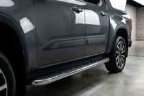 Volkswagen Amarok 2022- Progi Boczné Maydos V1 (2 szt., Aluminium) zdjęcia 1