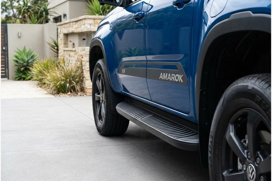 Ford Ranger 2022- Progi Boczné Tayga Black (2 szt., Aluminium) Image