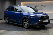 Toyota Corolla Cross 2020- Progi Boczné Maya Blue (2 szt., Aluminium) zdjęcia 1