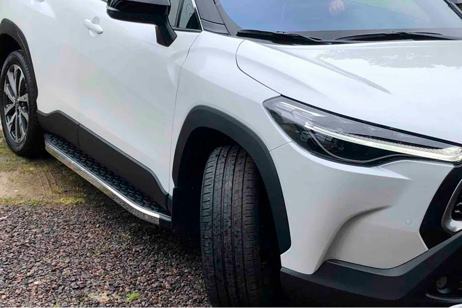 Toyota Corolla Cross 2020- Progi Boczné BlackLine (2 szt., Aluminium) Image